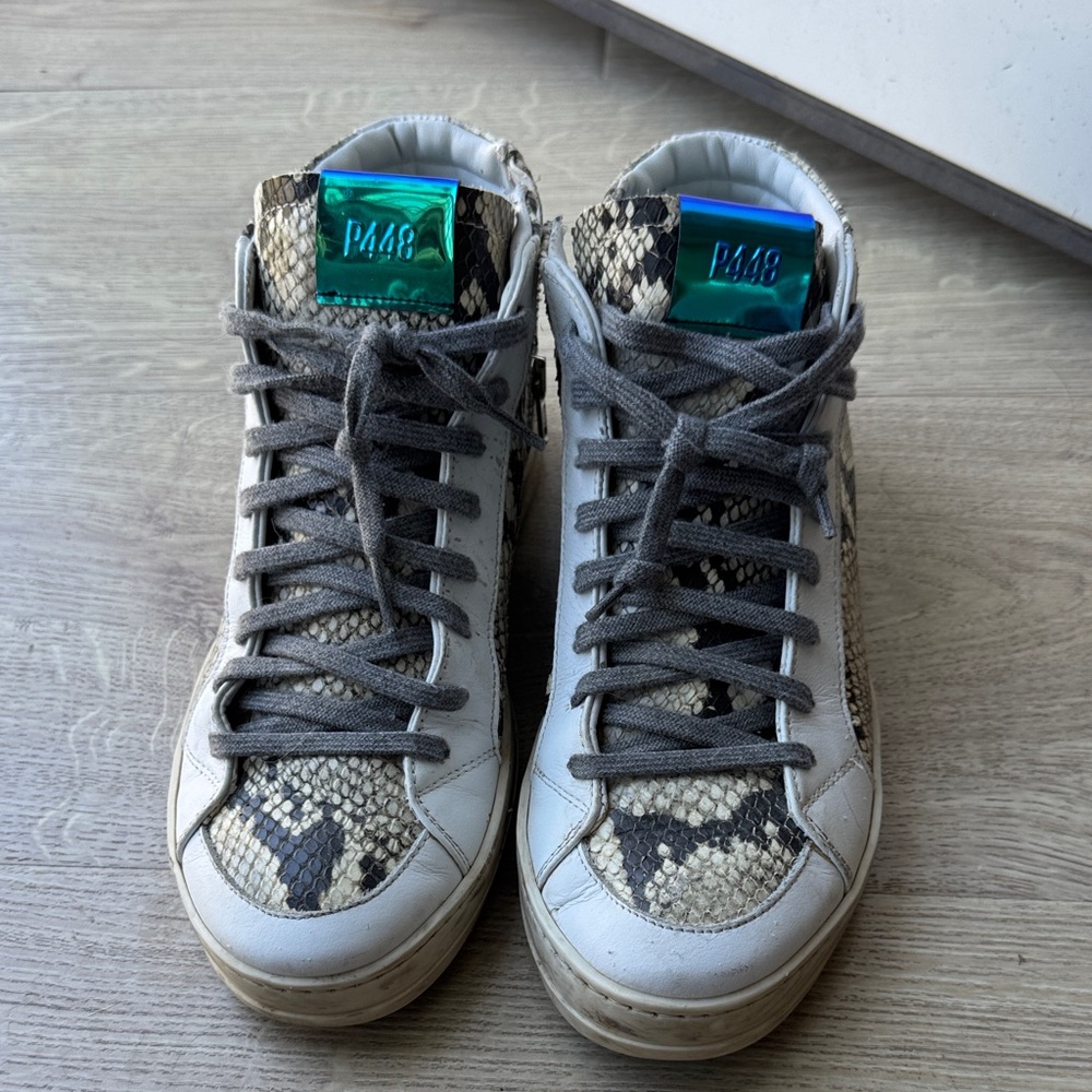 P448 Snakeskin Pattern Sneakers with Teal Accent